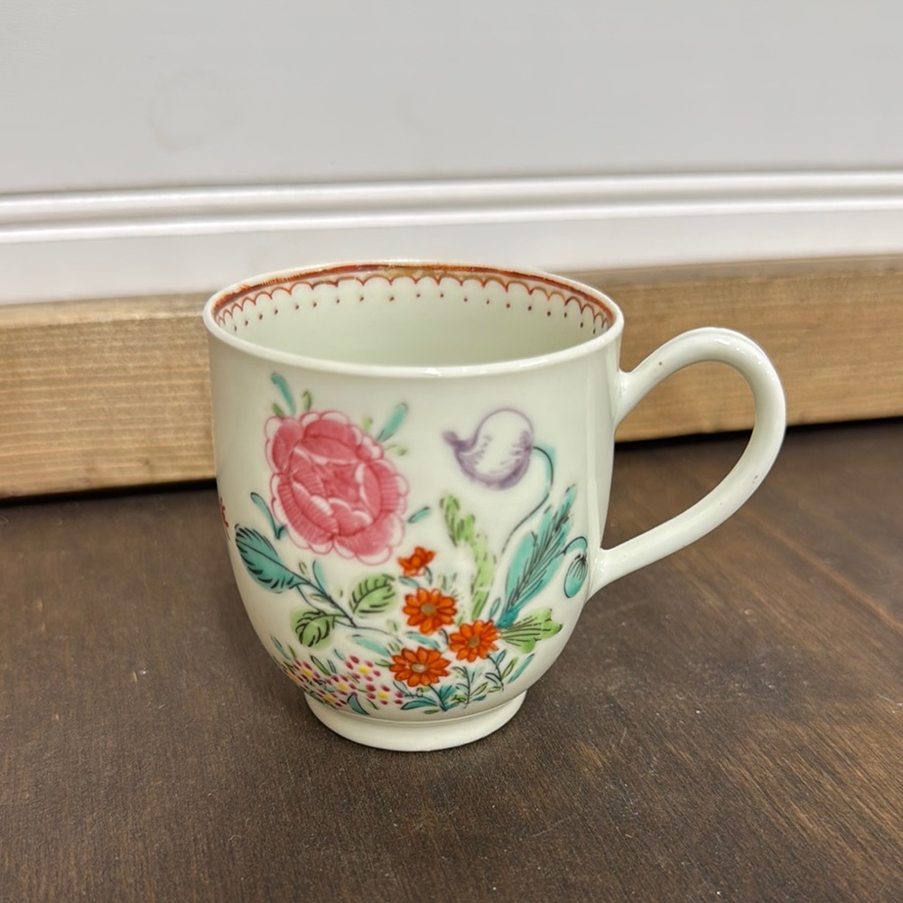 Mini floral cup